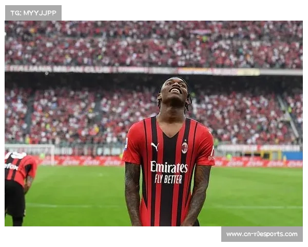 米兰迎战萨索洛,绿巴萨客场能否阻挠红黑军团卫冕路?